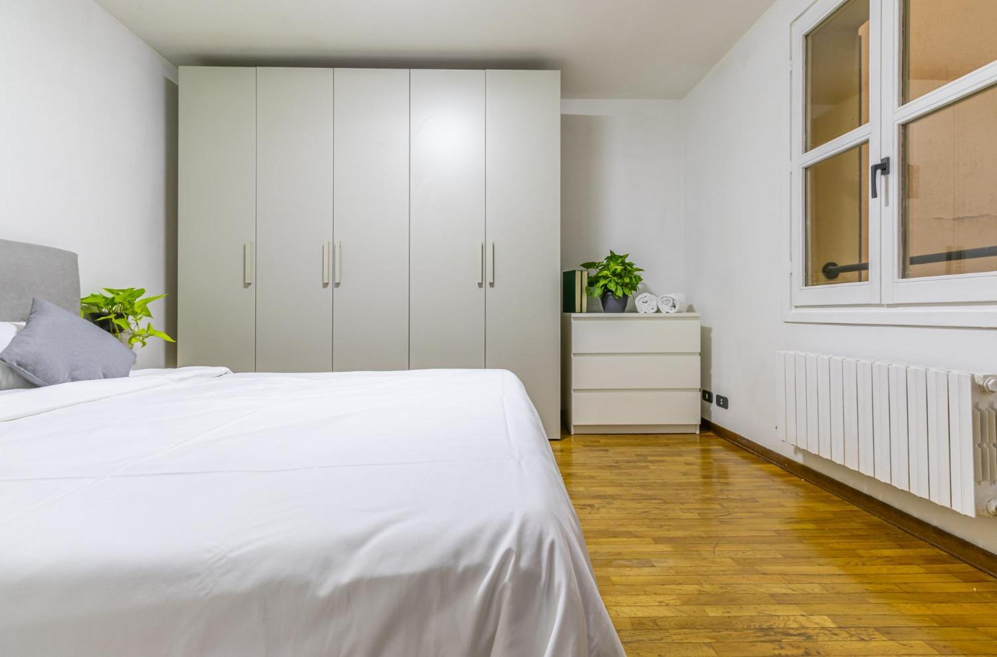 Ottonelli Street Stay- Wifi Fibra Free Tra Storchi & Centro Storico Modena Eksteriør billede